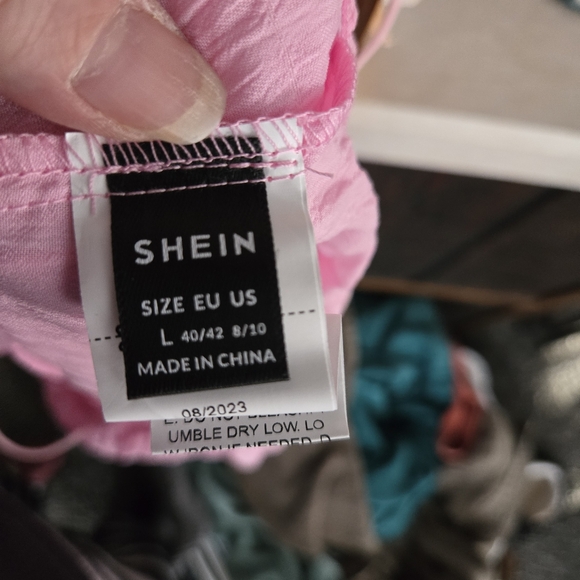 Ruffle Top - Picture 3 of 3